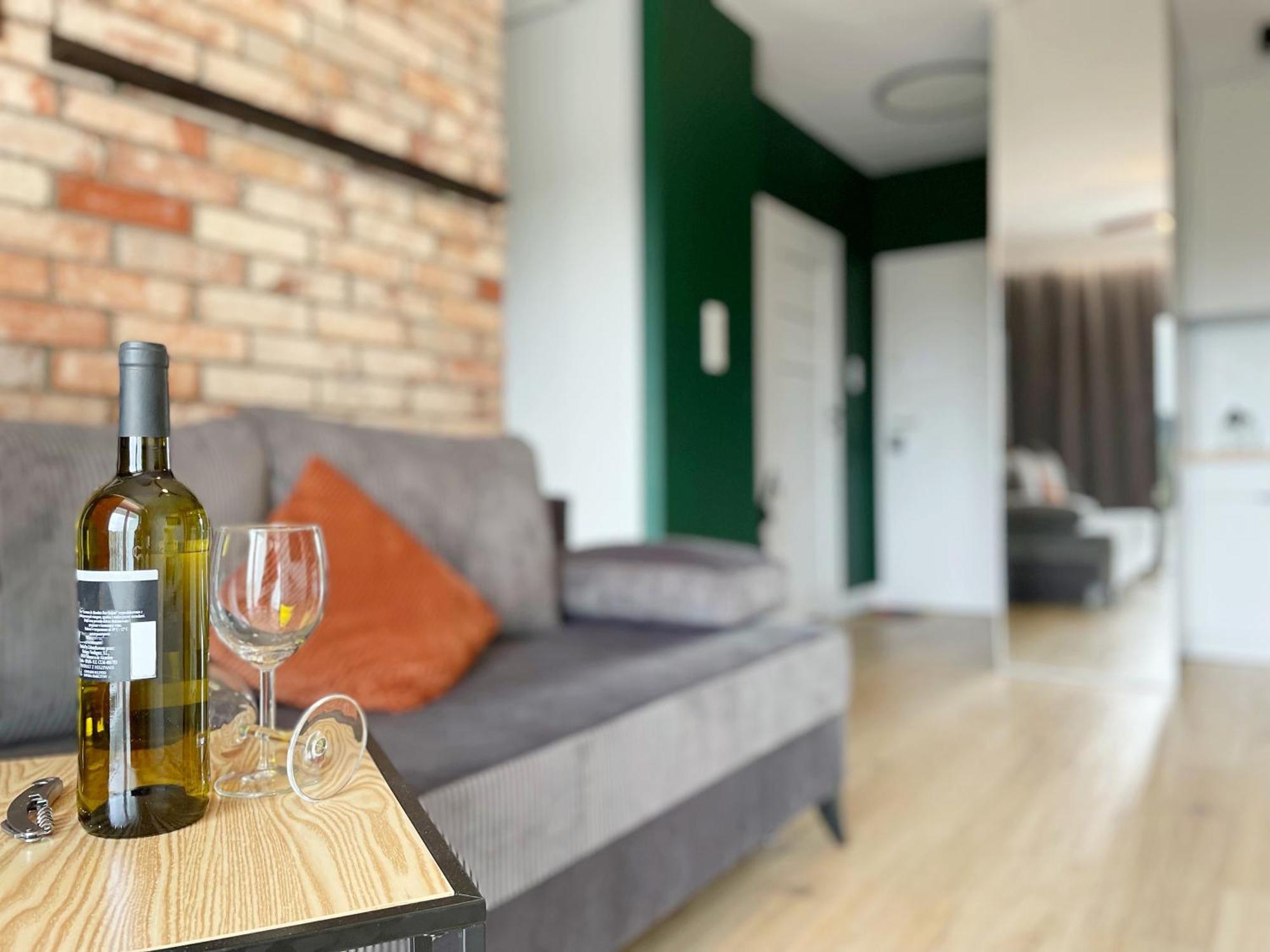 Apartament Zielone Podwale Валбжих Экстерьер фото